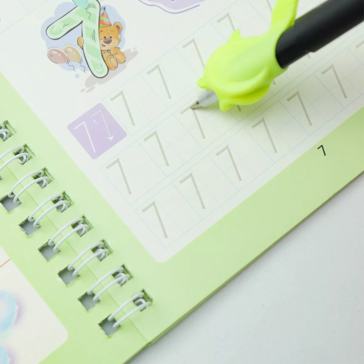 Cuaderno Mágico Educativo En Español Con Relieve Kit X 4