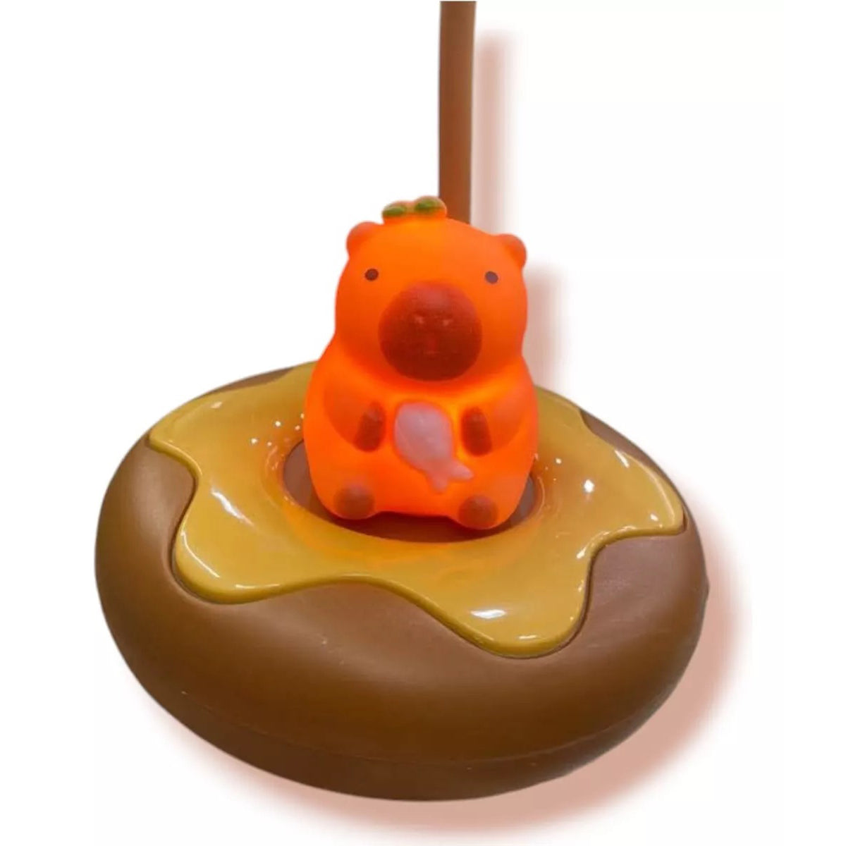 Ventilador De Mesa Con Luz En Capybara Recargable Kawaii